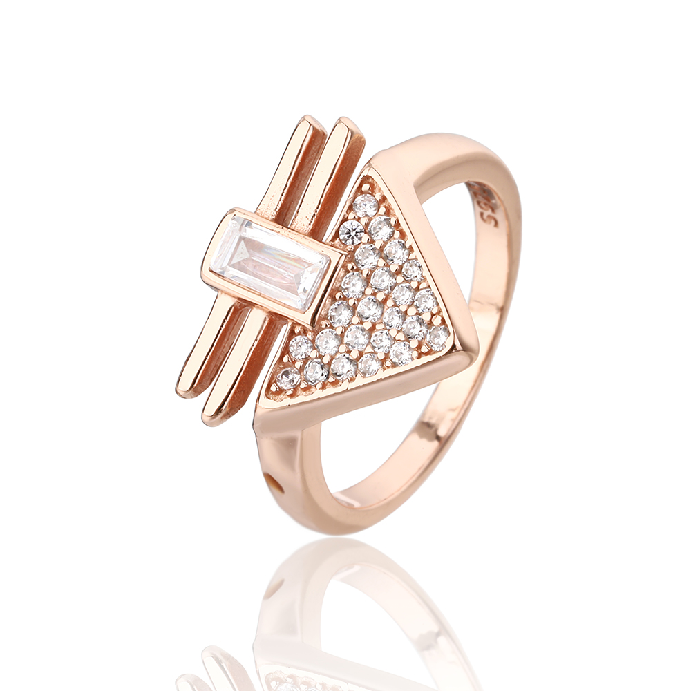 טבעת גיאומטרית משובצת – נועזת ומלאת סטייל 💎✨ - רוזגולד